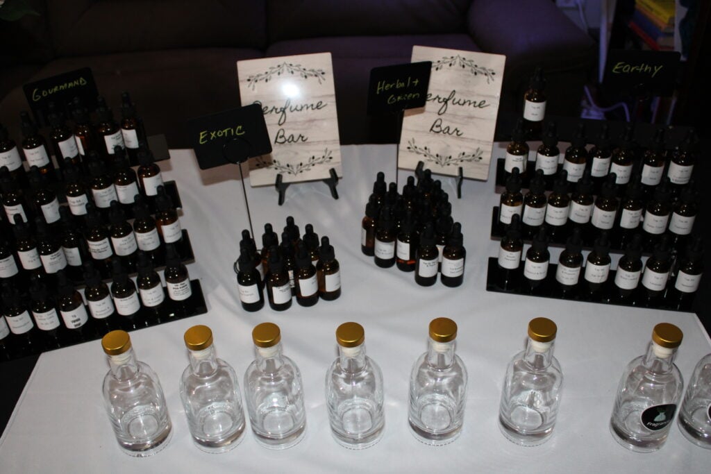 Baby Shower Perfume Bar, Perfume Bar for Baby Shower, Scent and See, Baby Shower Events, Baby Shower Party Favors, Baby Shower favors, baby shower gifts naperville, baby shower gifts frankfort, baby shower perfume bar chicago, baby shower perfume gifts, baby shower custom perfume