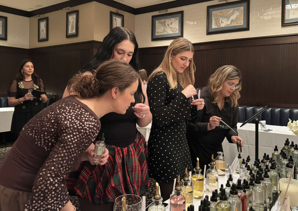 Bachelorette Party Chicago, Perfume Bar for Bachelorette Party, Perfume Bar Chicago, Bachelorette Party Ideas Chicago, Bachelorette Entertainment Chicago, Bachelorette Party Entertainment Ideas Near me, Bachelorette Party Ideas near me, Bachelorette Party Chicago