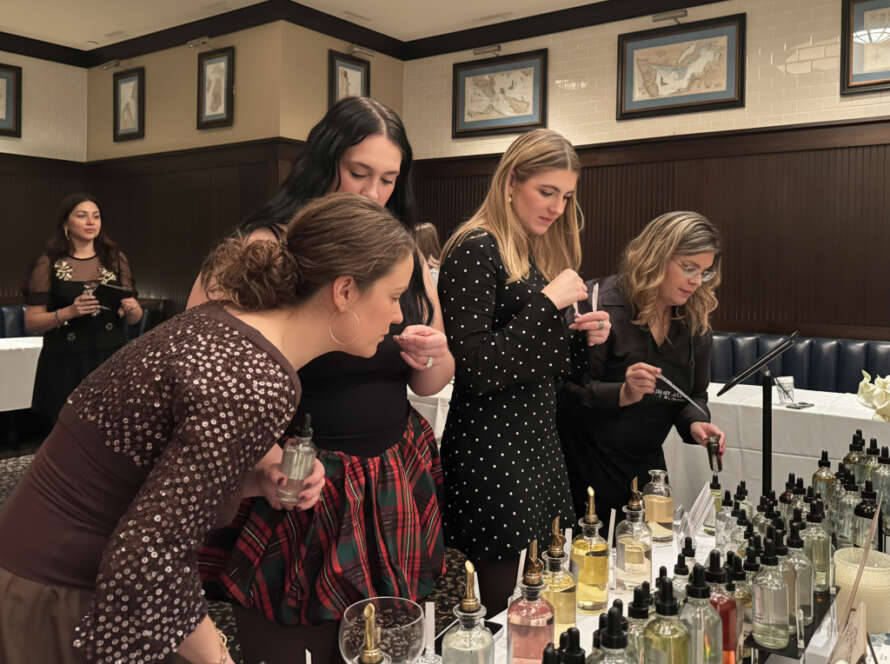 Bachelorette Party Chicago, Perfume Bar for Bachelorette Party, Perfume Bar Chicago, Bachelorette Party Ideas Chicago, Bachelorette Entertainment Chicago, Bachelorette Party Entertainment Ideas Near me, Bachelorette Party Ideas near me, Bachelorette Party Chicago